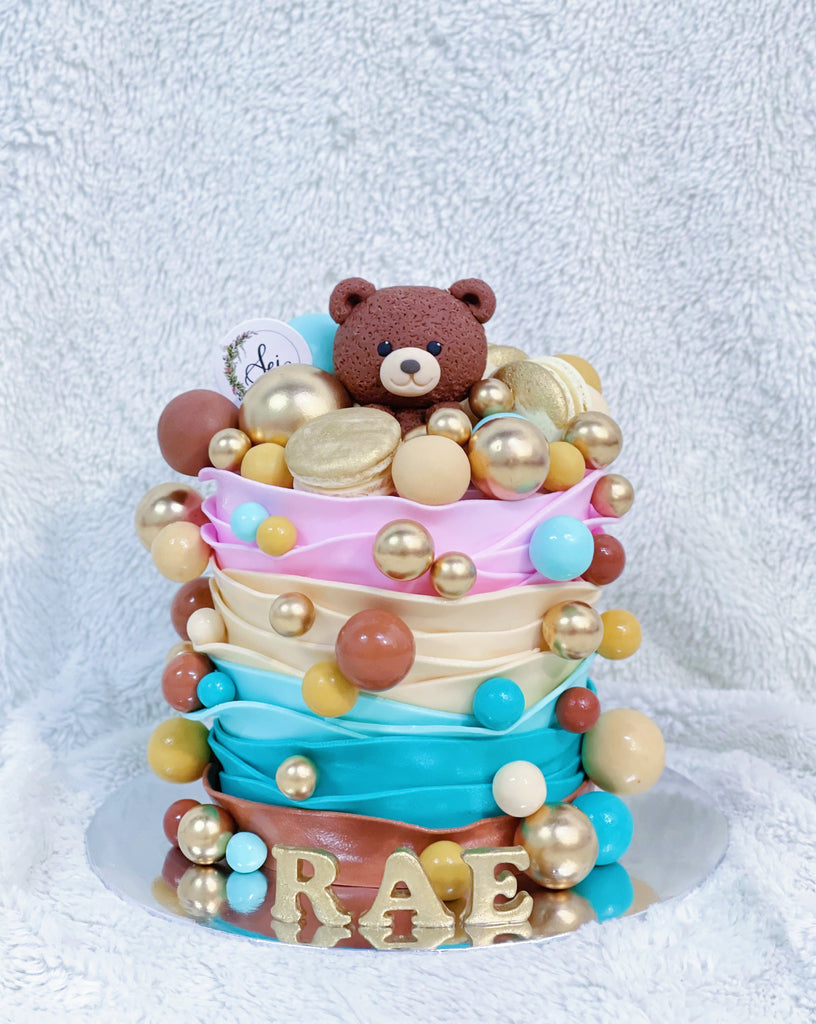 Bear Riff Raff Cake Bear and Ruffles Tall Cake – Sei Pâtisserie
