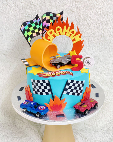 Hot Wheels Cake