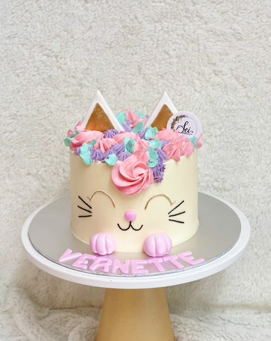 Kitty Cat Cake with Paws