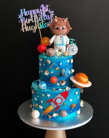2-Tier Astronaut In Space Cake